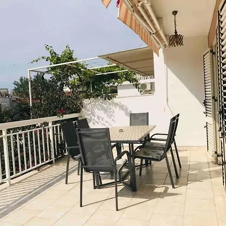 Ana Apartment