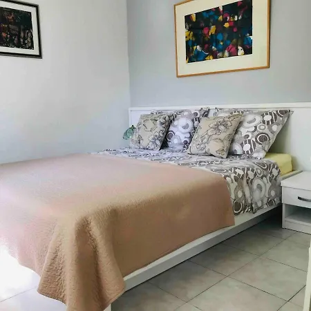 Apartment Ana *