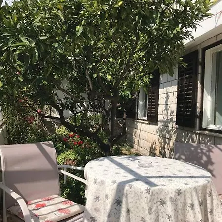 Apartment Ana Hvar Town